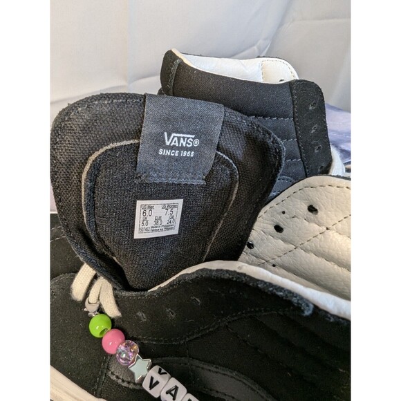 Women's Size 7.5 - VANS Sk8-Hi Top Black/True White Sneakers Skater [W08] - Picture 4 of 7
